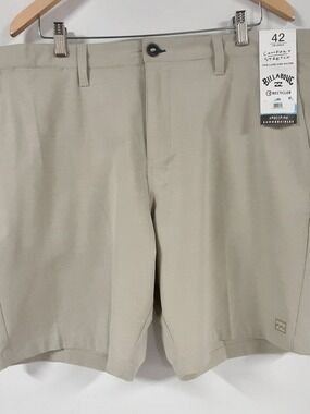 NWT Men's Billabong Crossfire Submersibles Mid-Length Khaki Shorts, Sz 42